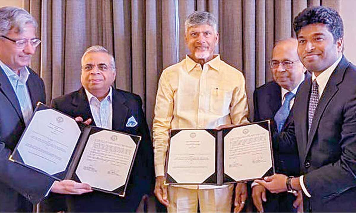 Prakash Hinduja with Chief Minister N.Chandrababu Naidu